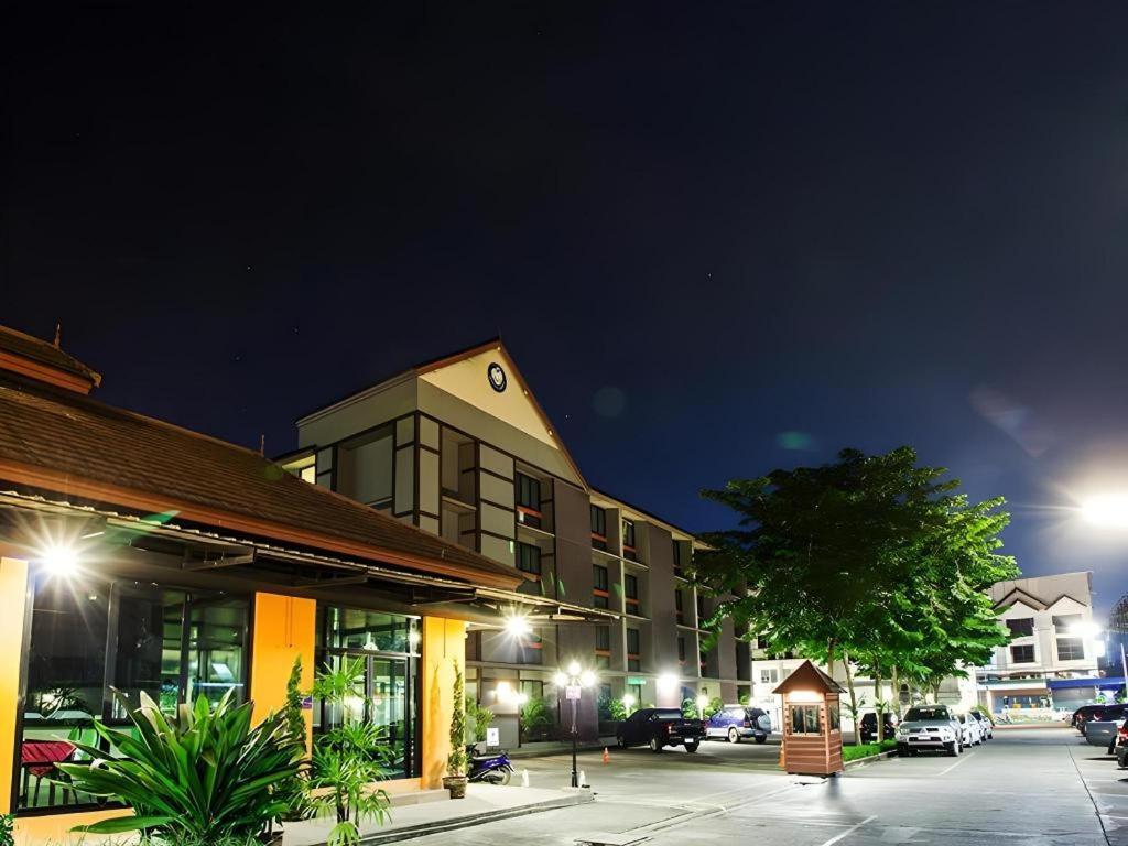 B2 Chiang Rai Boutique & Budget Экстерьер фото